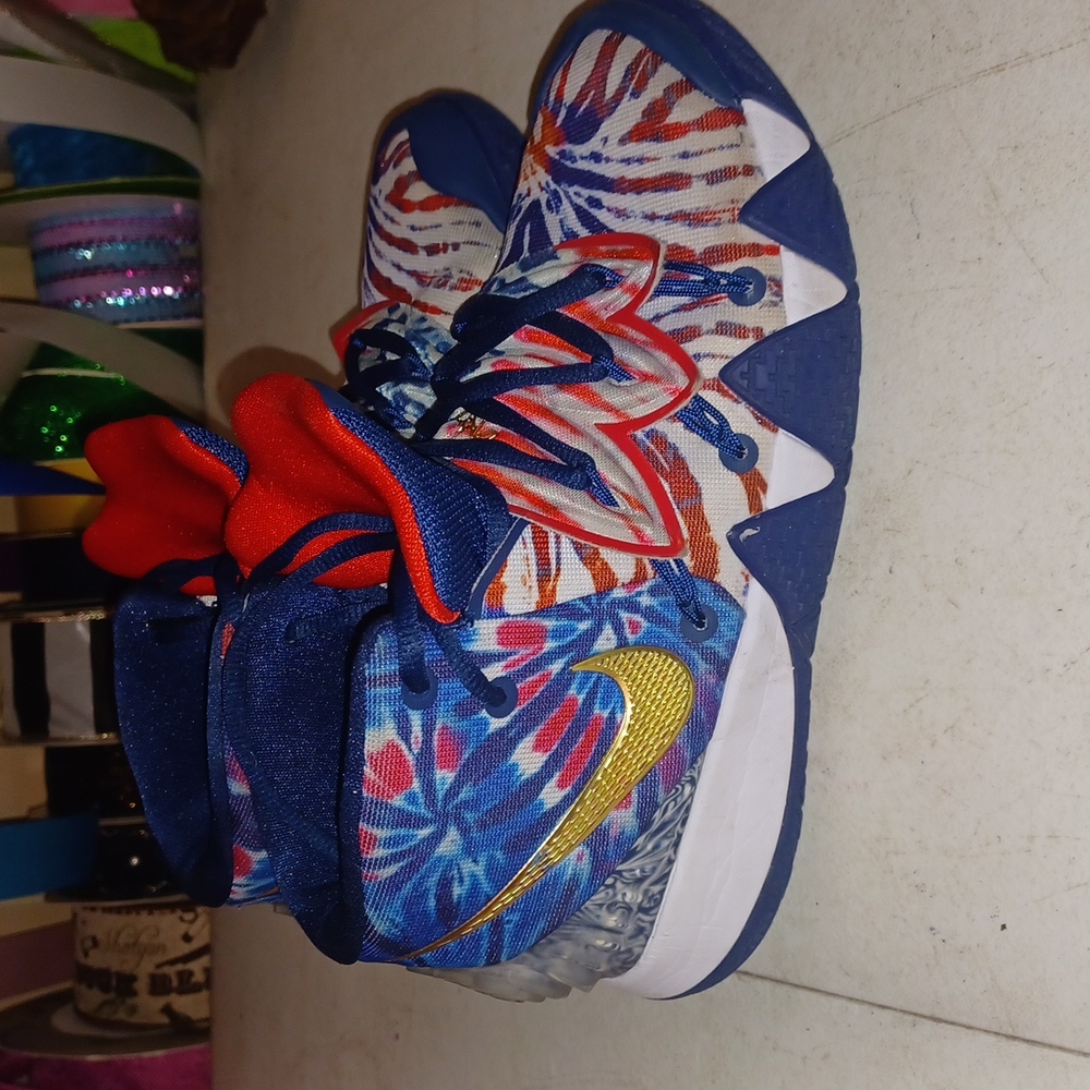 Nike kyrie S2 tie die